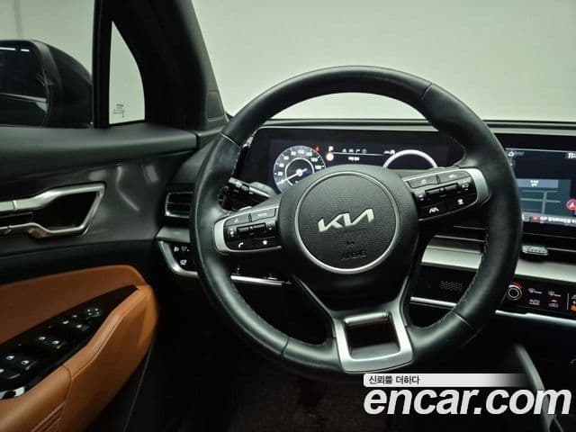 Kia Sportage 2022 — ფოტო 9/20
