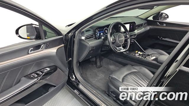 Kia K5 2022 — фото 10 из 20