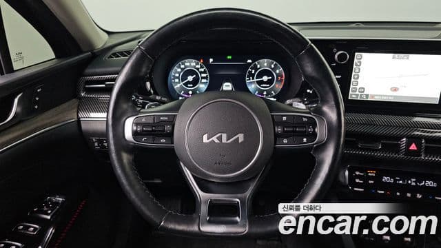 Kia K5 2022 — Şəkil 13/20