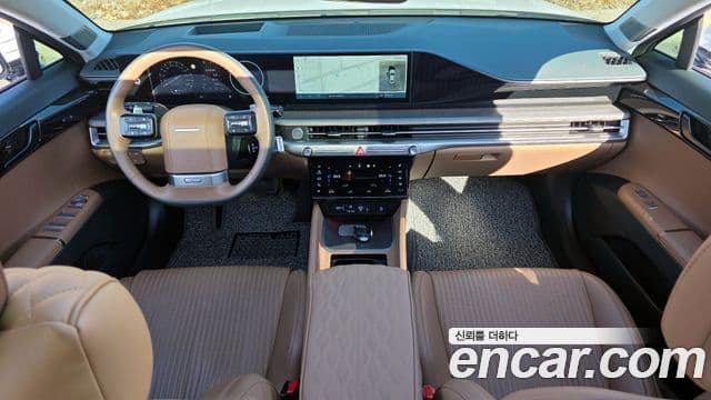 Hyundai Grandeur Hybrid 2023 — Photo 2/20