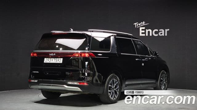 Kia Carnival 2021 — Фото 2/20
