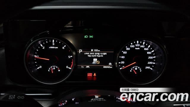 Kia Carnival 2021 — Фото 8/20