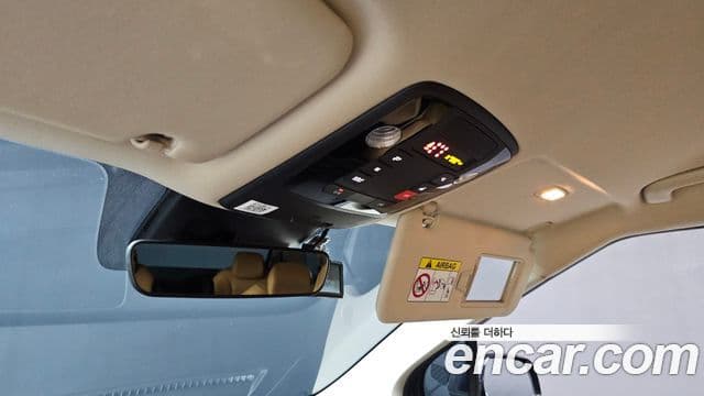 Kia Carnival 2021 — Фото 19/20