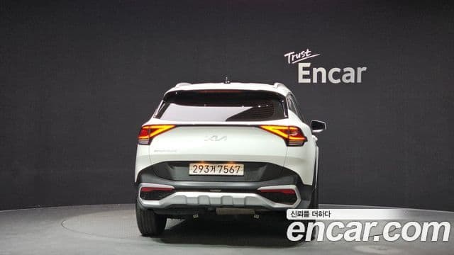 Kia Sportage 2022 — ფოტო 4/20