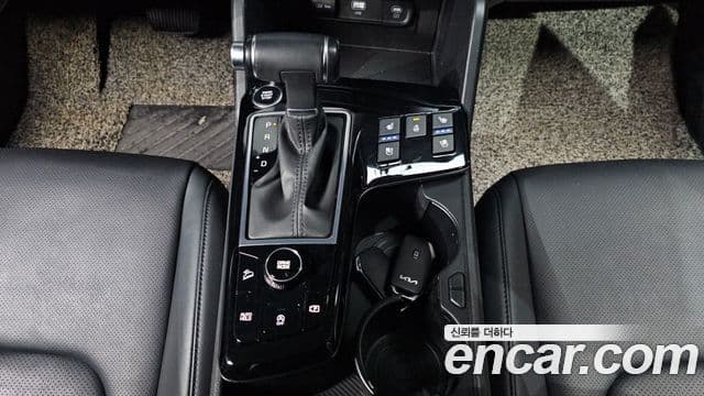 Kia Sportage 2022 — ფოტო 9/20