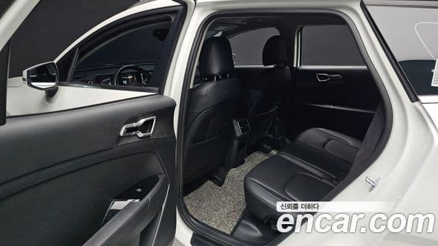 Kia Sportage 2022 — ფოტო 12/20