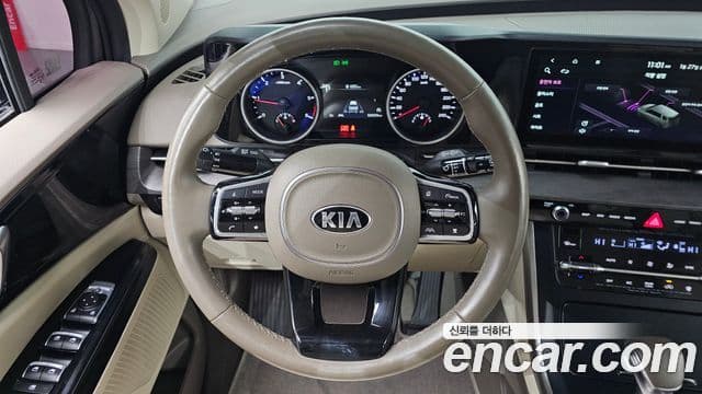 Kia Carnival 2020 — Фото 13/20