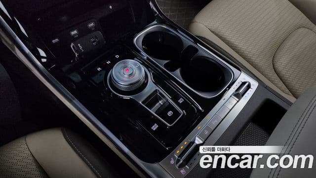 Kia Carnival 2021 — Şəkil 9/20
