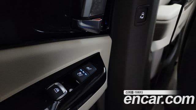 Kia Carnival 2021 — Şəkil 17/20