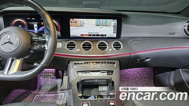 Mercedes-Benz E-Class 2022 — ფოტო 19/20