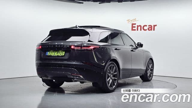 Land Rover Range Rover Velar 2025 — Фото 2/20