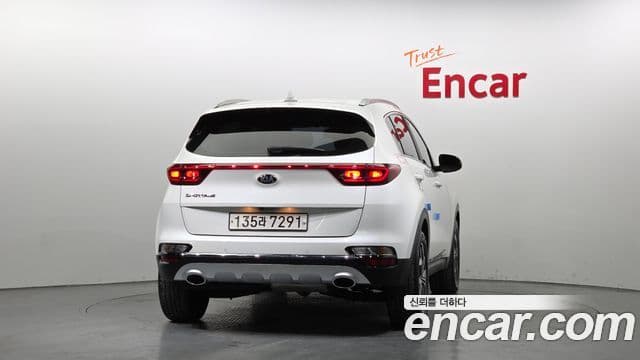 Kia Sportage The Bold 2021 — Фото 4/20
