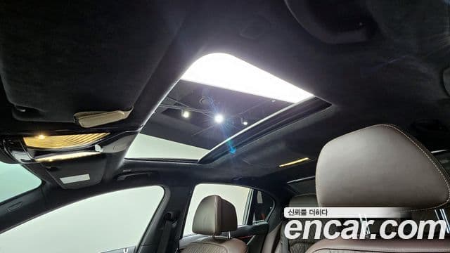 BMW 7 Series 2020 — ფოტო 19/20