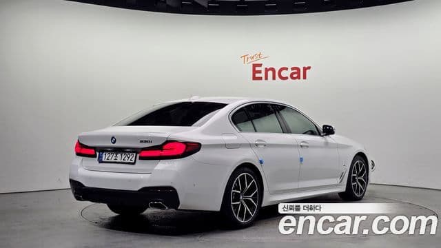 BMW 5 Series 2020 — Şəkil 1/20