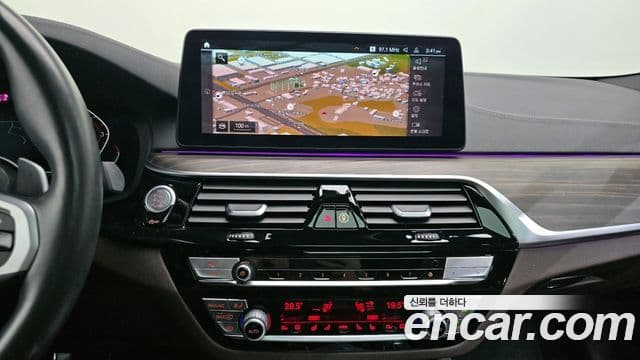 BMW 5 Series 2020 — Şəkil 3/20