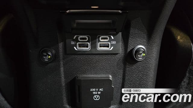 Jeep Wrangler 2021 — Фото 19/20