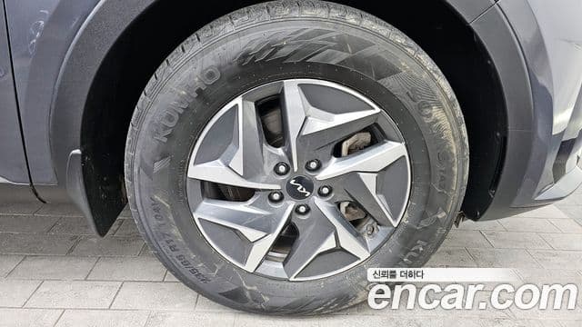 Kia Sorento 2022 — ფოტო 4/20