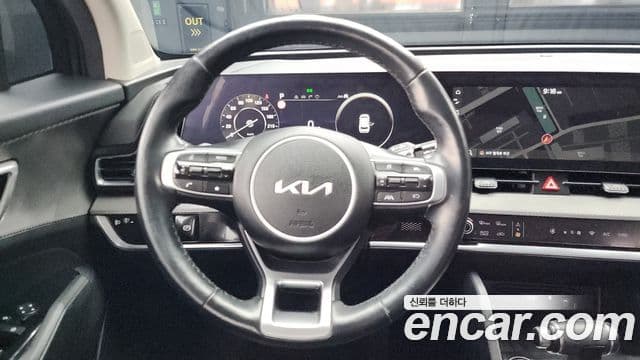 Kia Sportage 2021 — ფოტო 13/20