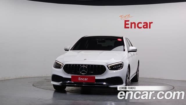 Mercedes-Benz E-Class 2022 — ფოტო 3/20