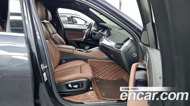 BMW X6 2020 — Фото 11/20