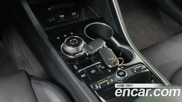 Kia K5 2020 — Şəkil 10/20