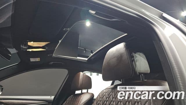 BMW 5 Series 2021 — Photo 16/20