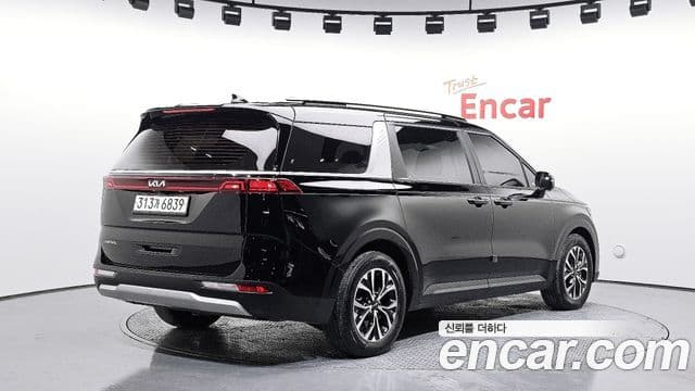 Kia Carnival 2022 — Фото 2/20
