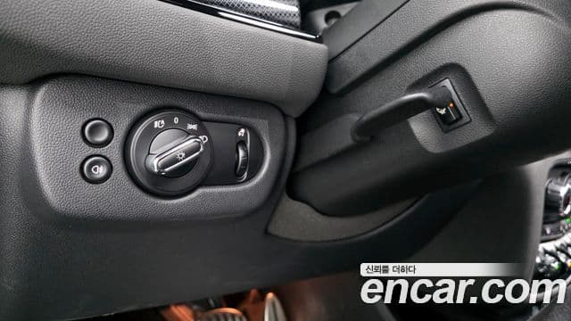 Mini Cooper S Clubman 2021 — Şəkil 19/20