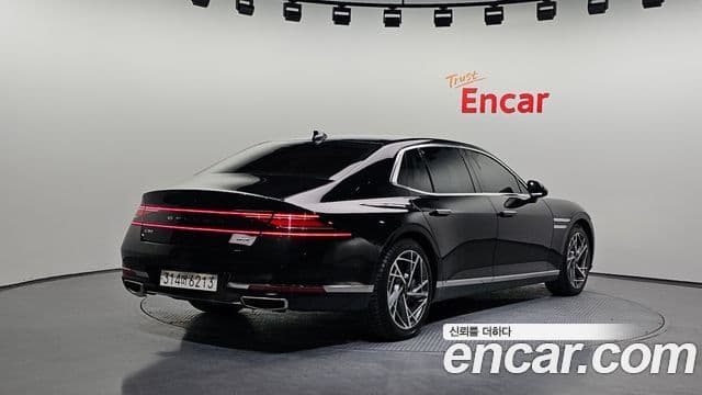 Genesis G90 2022 — Şəkil 2/20