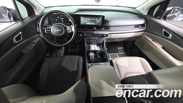 Kia Carnival 2023 — Şəkil 7/20