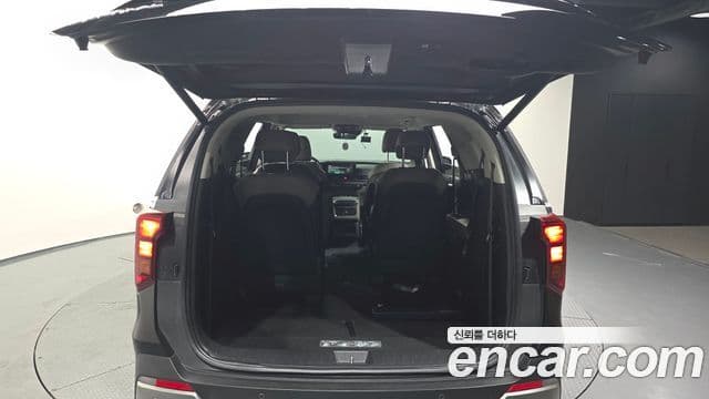 Kia Carnival 2023 — Şəkil 20/20