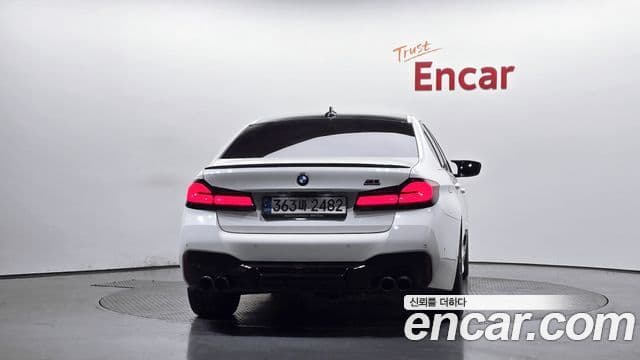 BMW 5 Series 2021 — ფოტო 4/20