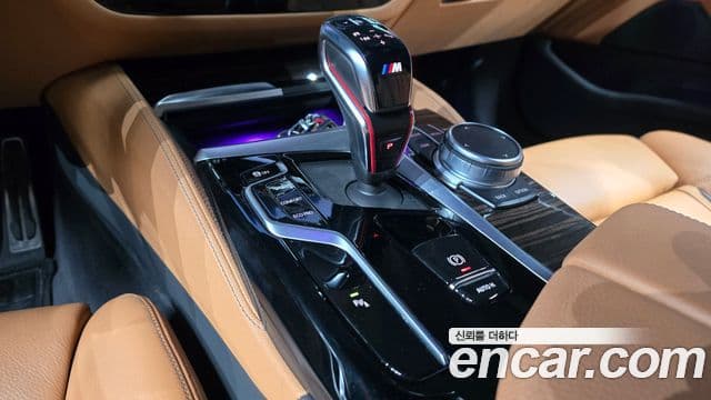 BMW 5 Series 2021 — ფოტო 9/20