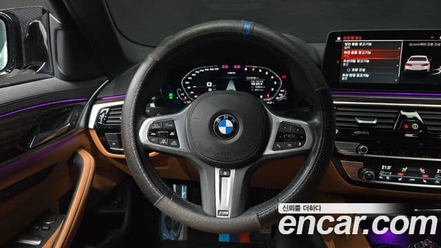 BMW 5 Series 2021 — ფოტო 13/20