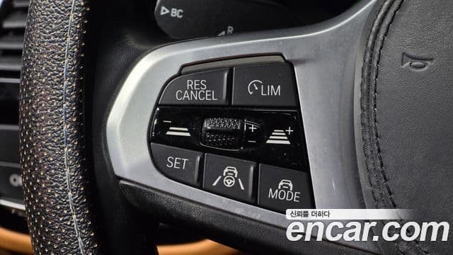 BMW 5 Series 2021 — ფოტო 14/20