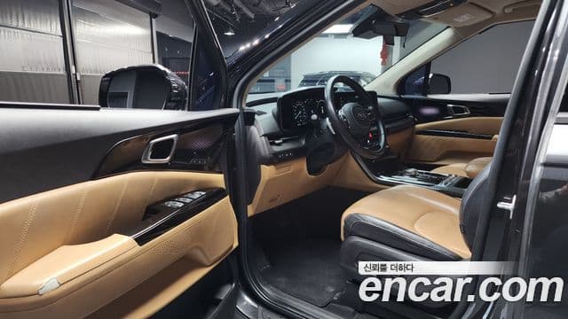 Kia Carnival 2020 — ფოტო 10/20
