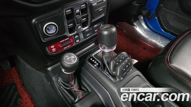 Jeep Gladiator 2021 — ფოტო 10/20