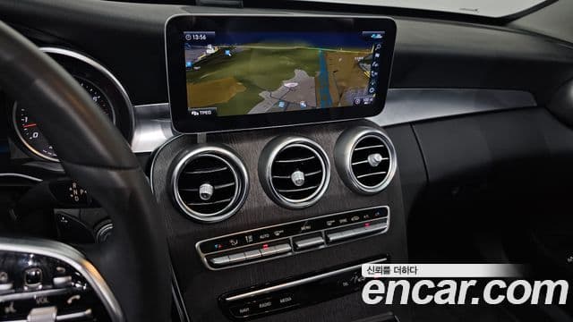 Mercedes-Benz C-Class 2020 — Şəkil 17/20