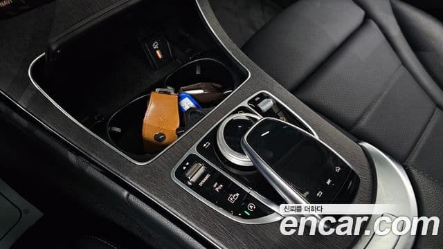 Mercedes-Benz C-Class 2020 — Şəkil 19/20