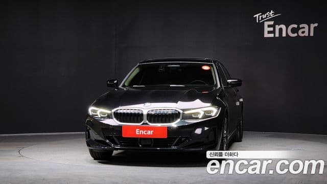 BMW 3 Series 2023 — ფოტო 3/20