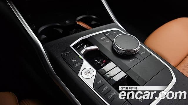 BMW 3 Series 2023 — ფოტო 9/20