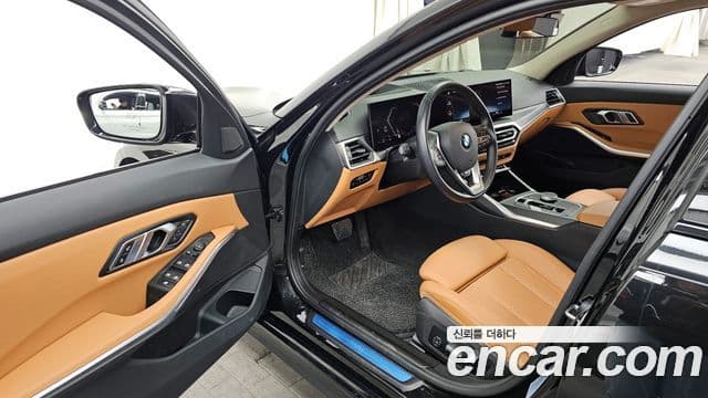 BMW 3 Series 2023 — ფოტო 10/20