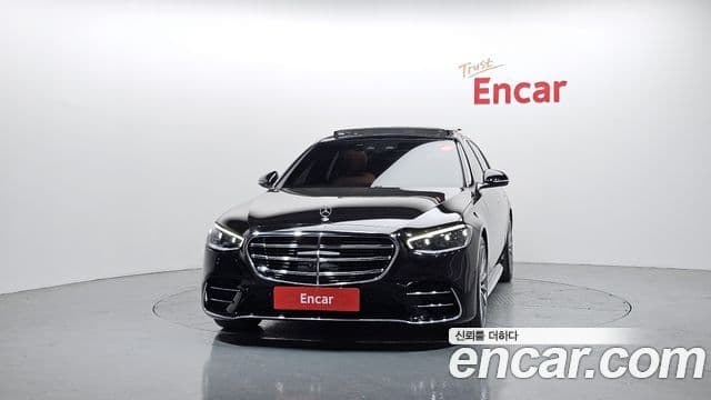 Mercedes-Benz S-Class 2022 — Photo 9/20