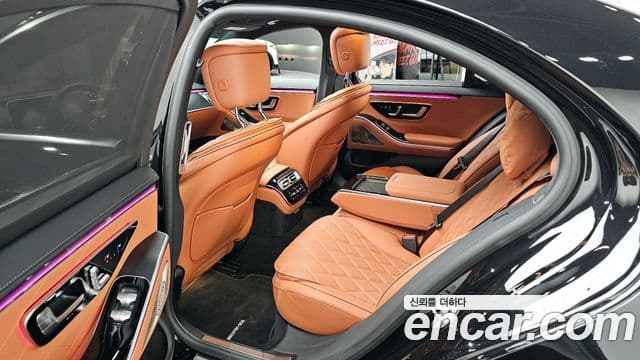 Mercedes-Benz S-Class 2022 — Photo 7/20
