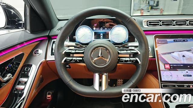 Mercedes-Benz S-Class 2022 — Photo 8/20