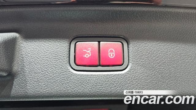 Mercedes-Benz S-Class 2022 — Photo 15/20