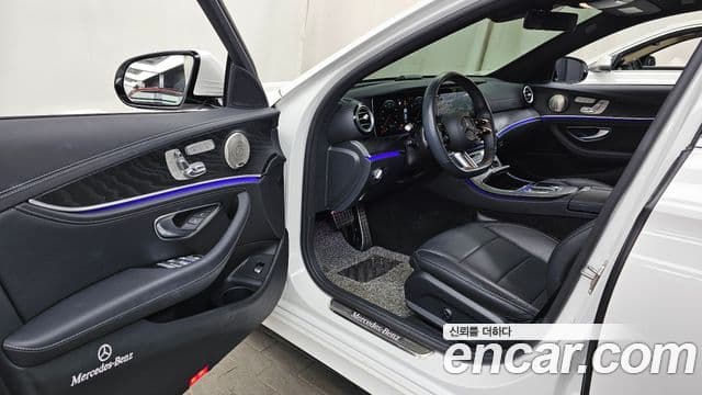 Mercedes-Benz E-Class 2022 — Şəkil 10/20