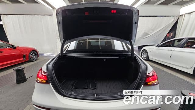 Mercedes-Benz E-Class 2022 — Şəkil 20/20
