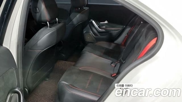 Mercedes-Benz A-Class 2023 — Şəkil 10/18