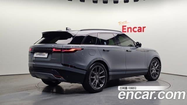 Land Rover Range Rover Velar 2024 — ფოტო 2/20